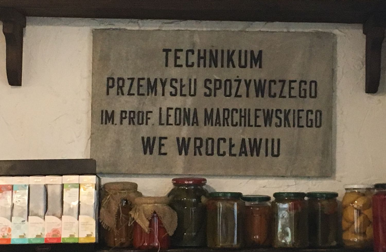 Pamiątka po Technikum Spożywczym w Karczmie Tumskiej.